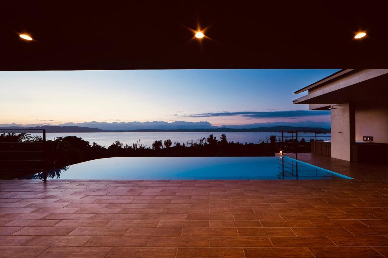 Relax Kouri Villa Rekrrr นาคิจิน ภายนอก รูปภาพ